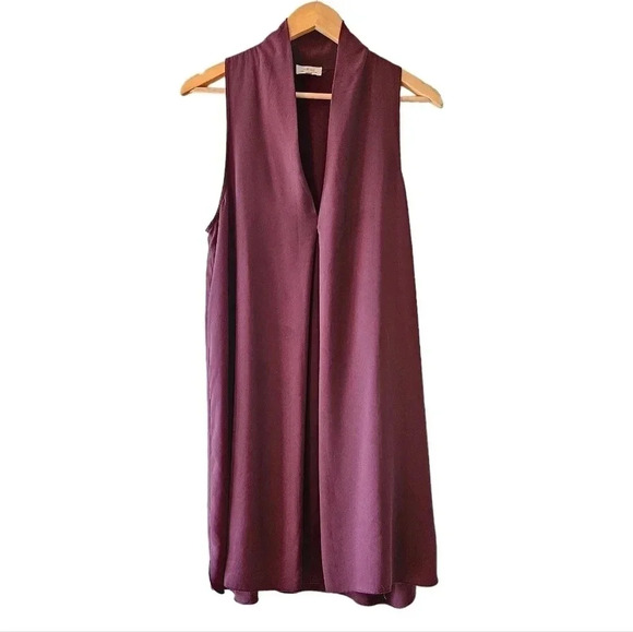 Aritzia Wilfred Monge Burgundy Mini Classy Sleeveless  Dress Size Medium. - Picture 1 of 10